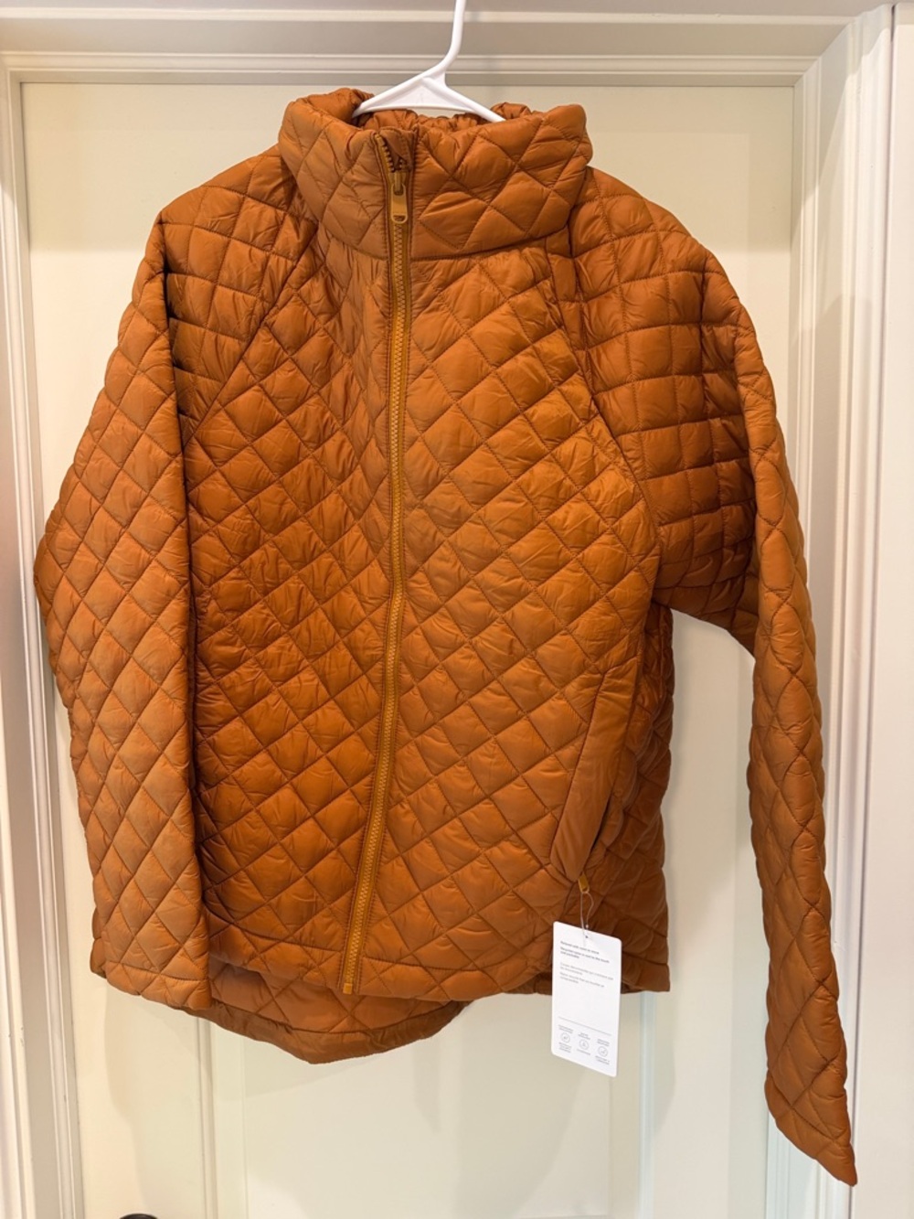 NWT Athleta LARGE TALL Quilted Puffer Jacket in Burnt Orange